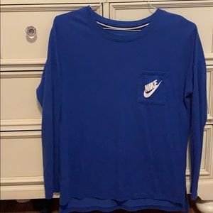 nike long sleeved t-shirt